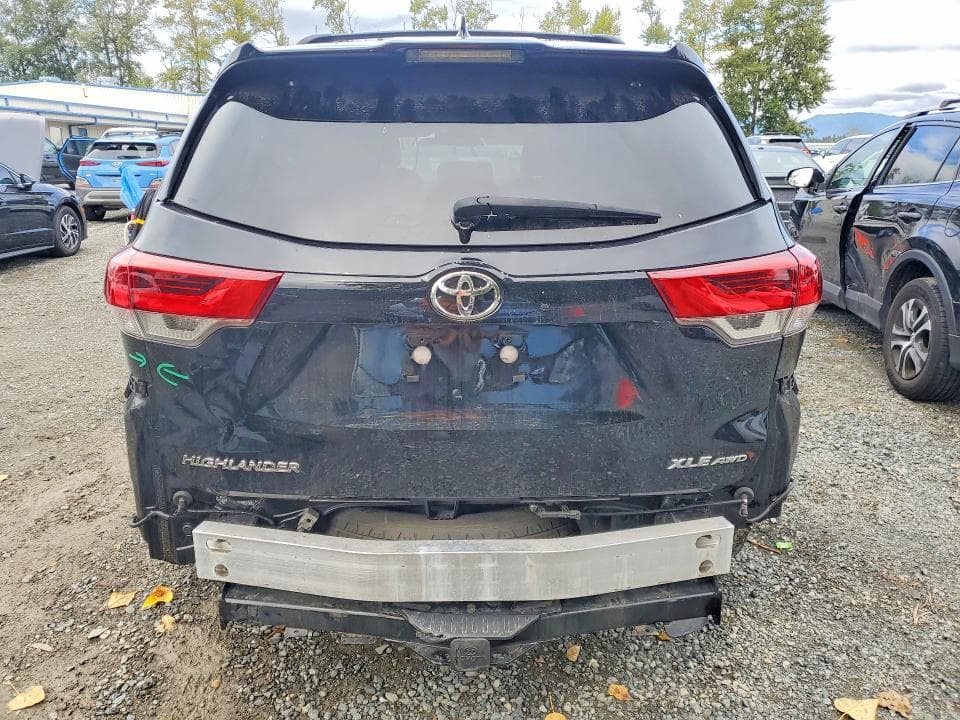 2018 TOYOTA HIGHLANDER XLE 6