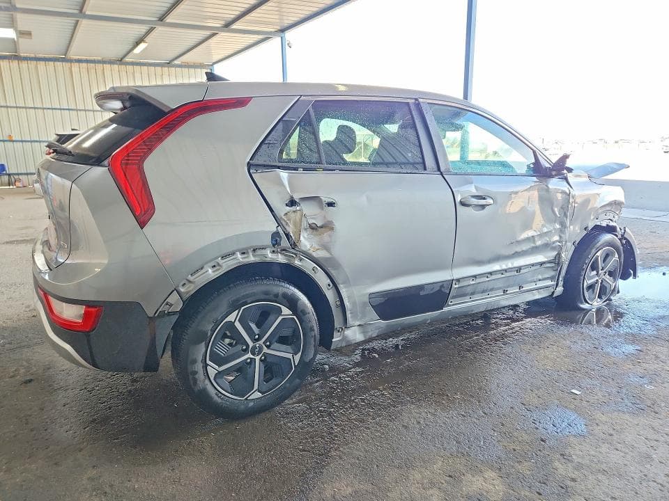 2026 KIA NIRO LX 3