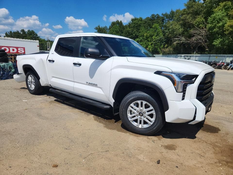 2026 TOYOTA TUNDRA CREWMAX SR5 4