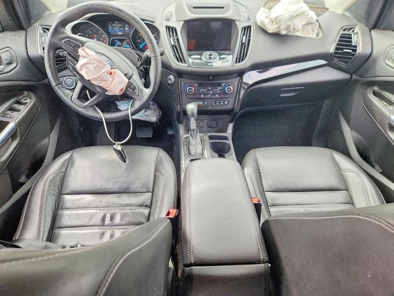 2018 FORD ESCAPE TITANIUM 8