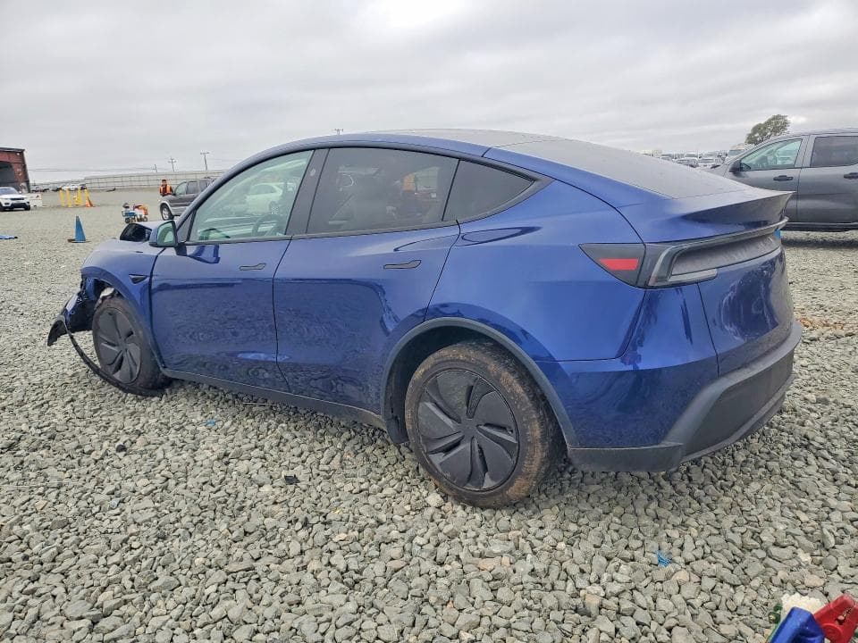 2026 TESLA MODEL Y 2