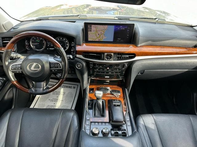 2018 LEXUS LX 570 9