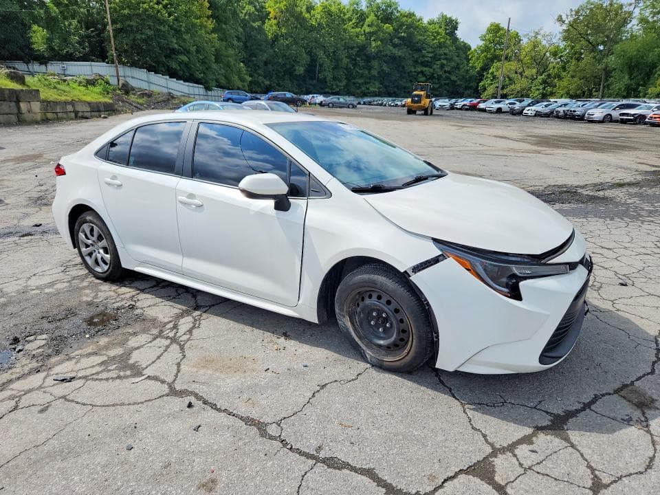 2023 TOYOTA COROLLA LE 4