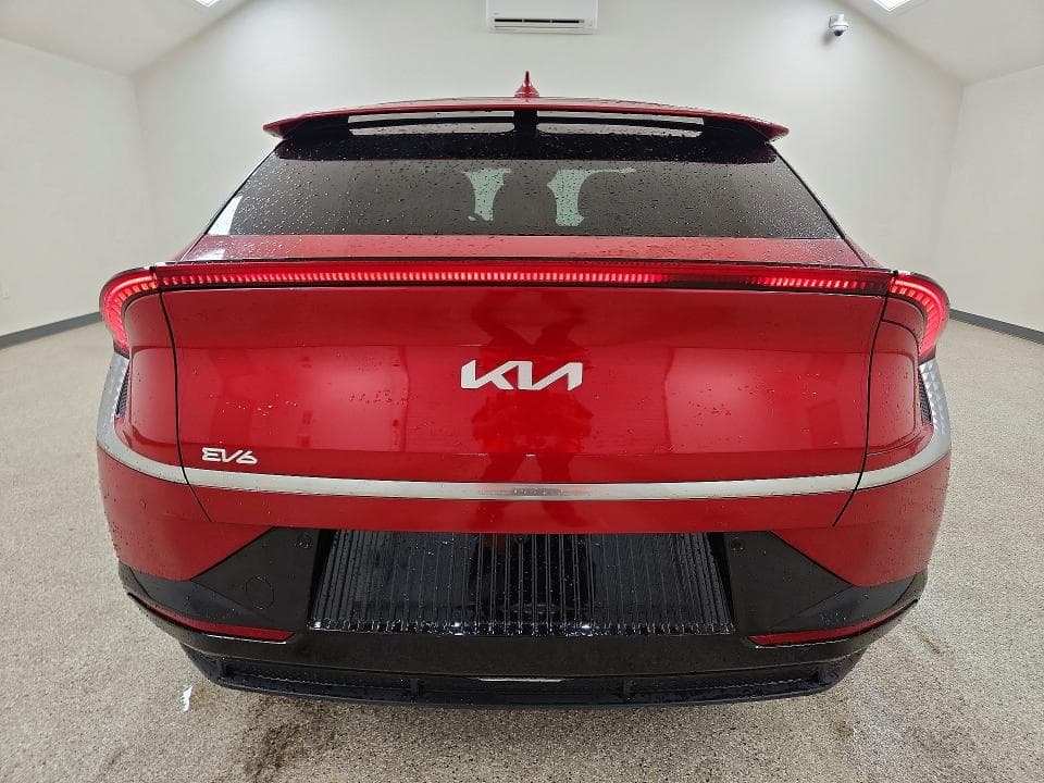 2023 KIA EV6 WIND 6