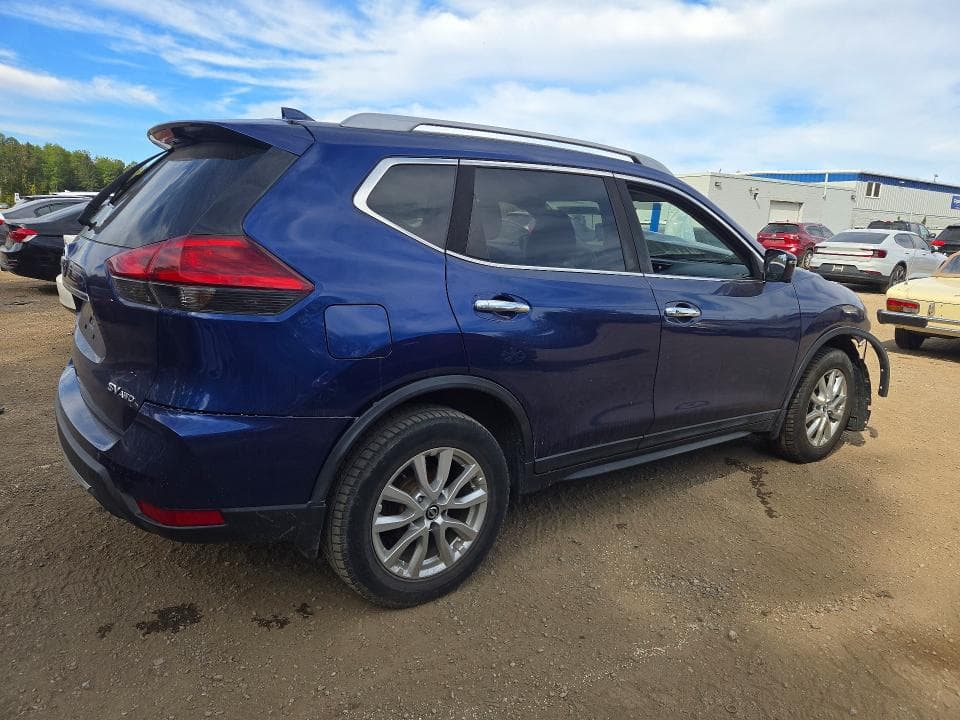 2017 NISSAN ROGUE SV 3