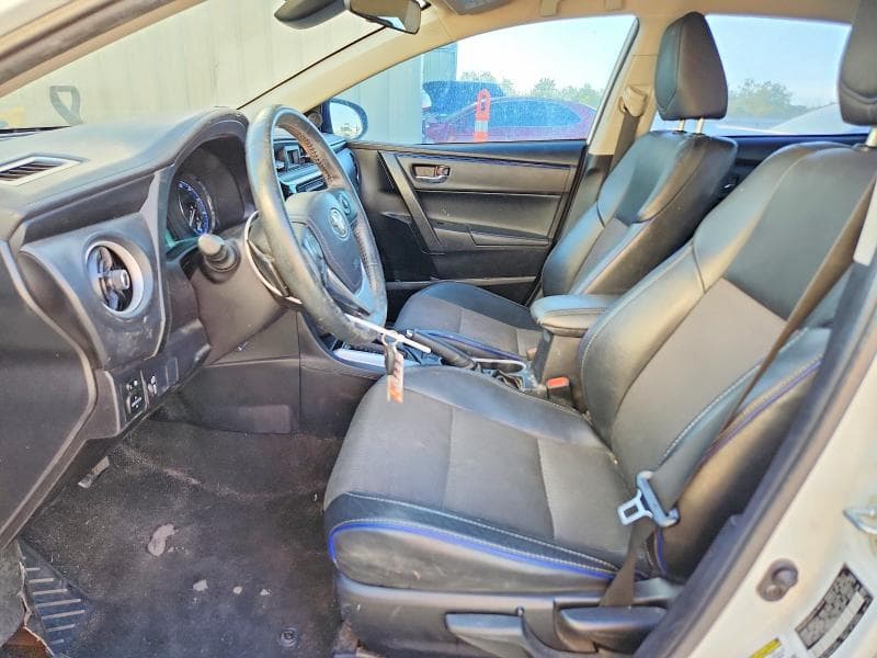2017 TOYOTA COROLLA SE 7