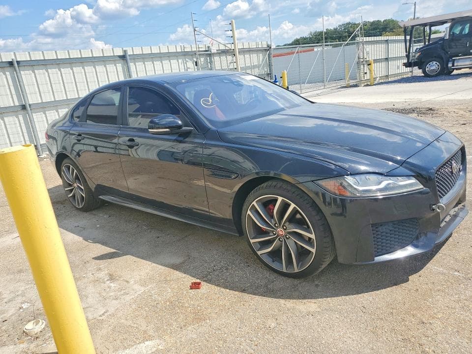 2017 JAGUAR XF S 4