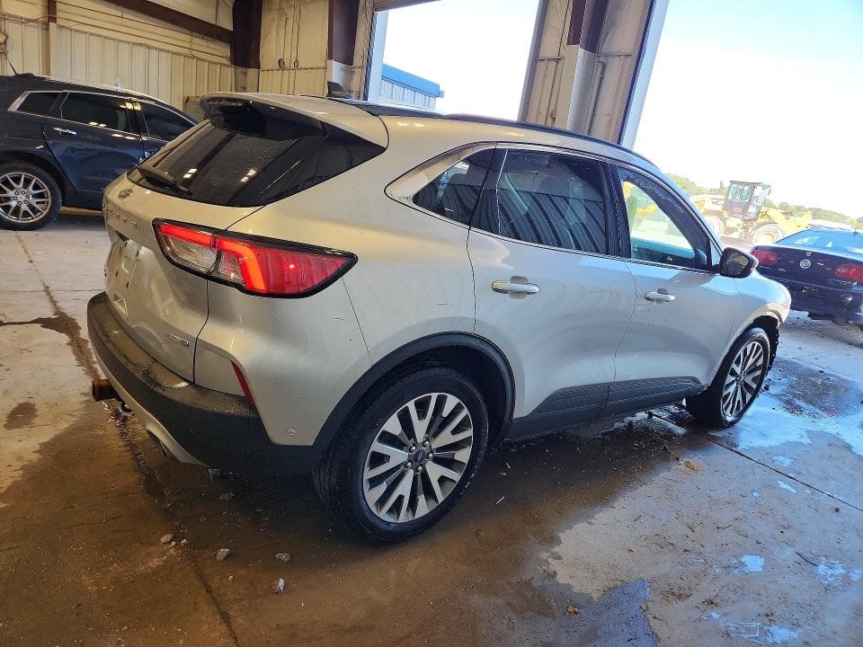 2020 FORD ESCAPE TITANIUM 3