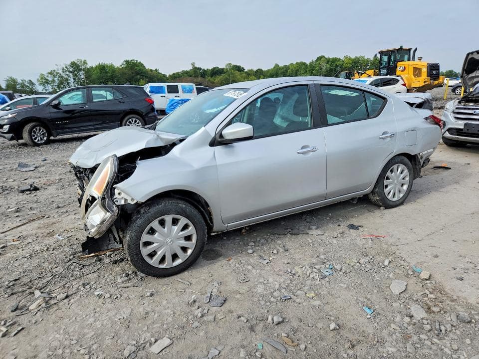 2019 NISSAN VERSA SV - 1