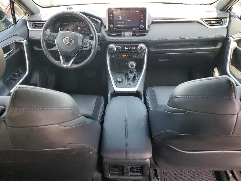 2021 TOYOTA RAV4 XSE 8