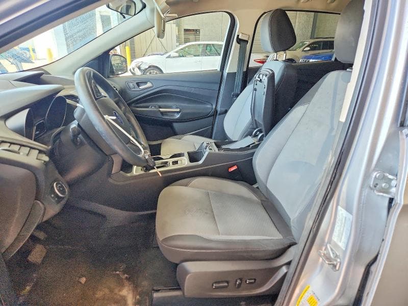 2017 FORD ESCAPE SE 7