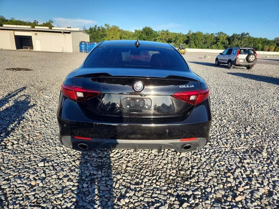 2017 ALFA ROMEO GIULIA 6