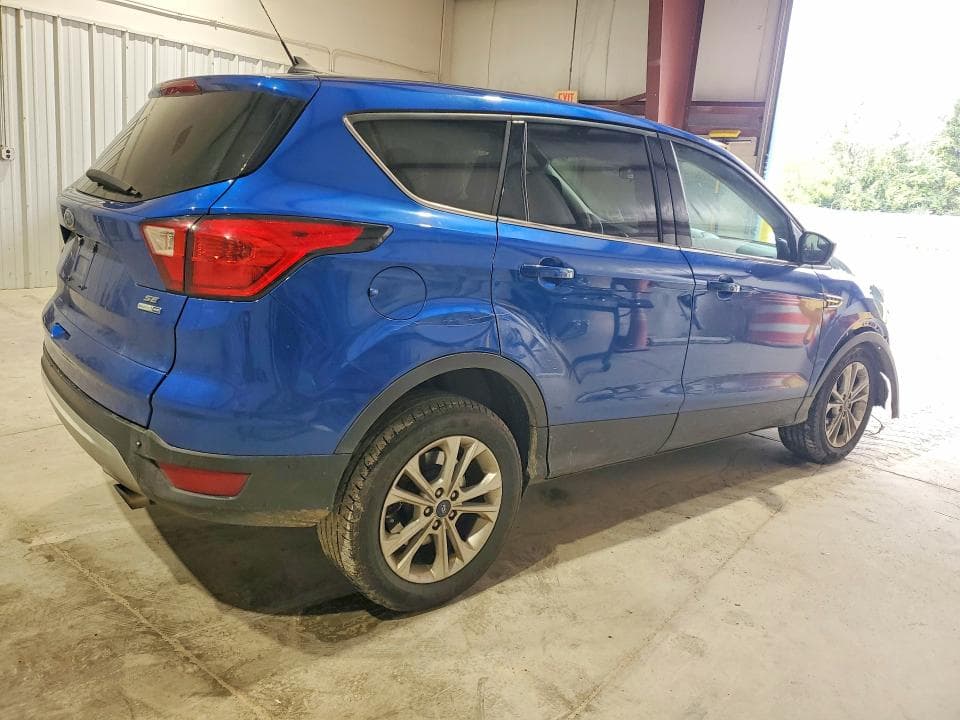 2019 FORD ESCAPE SE 3