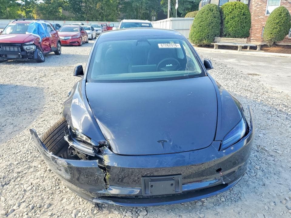 2026 TESLA MODEL 3 5