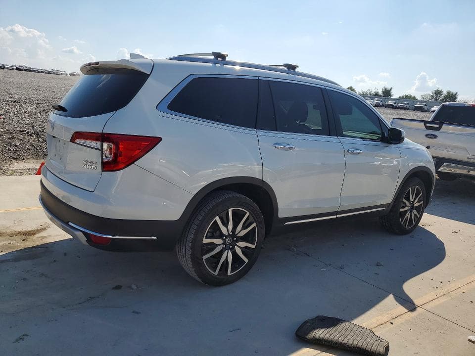 2021 HONDA PILOT TOURING 3