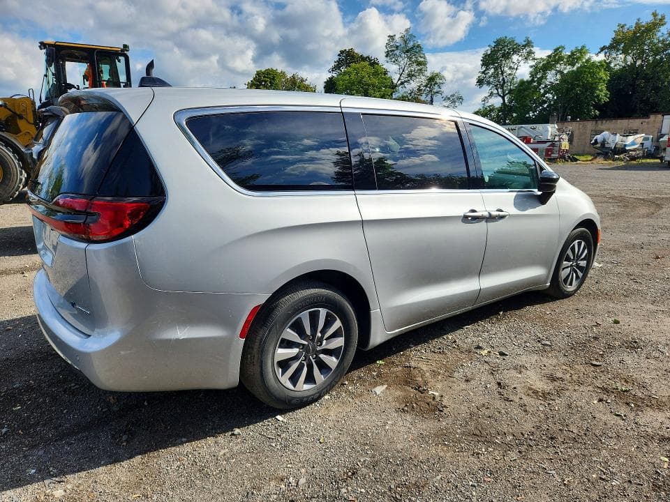 2024 CHRYSLER PACIFICA HYBRID SELECT 3