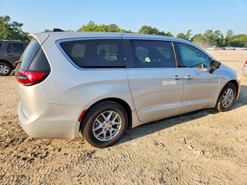 2026 CHRYSLER PACIFICA SELECT 3