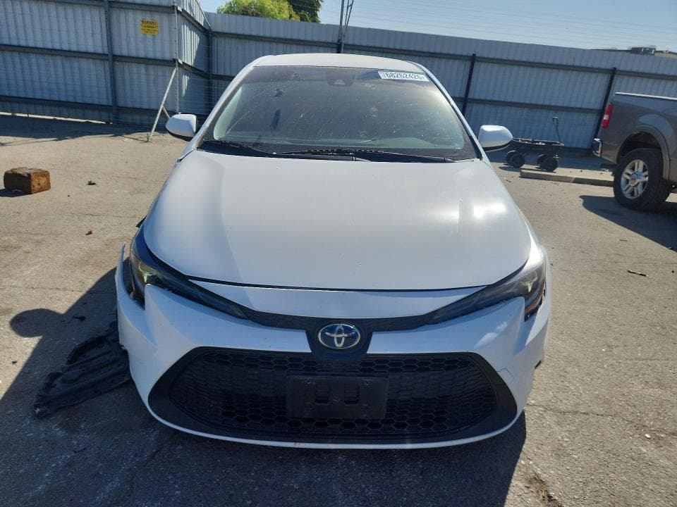 2022 TOYOTA COROLLA LE 5