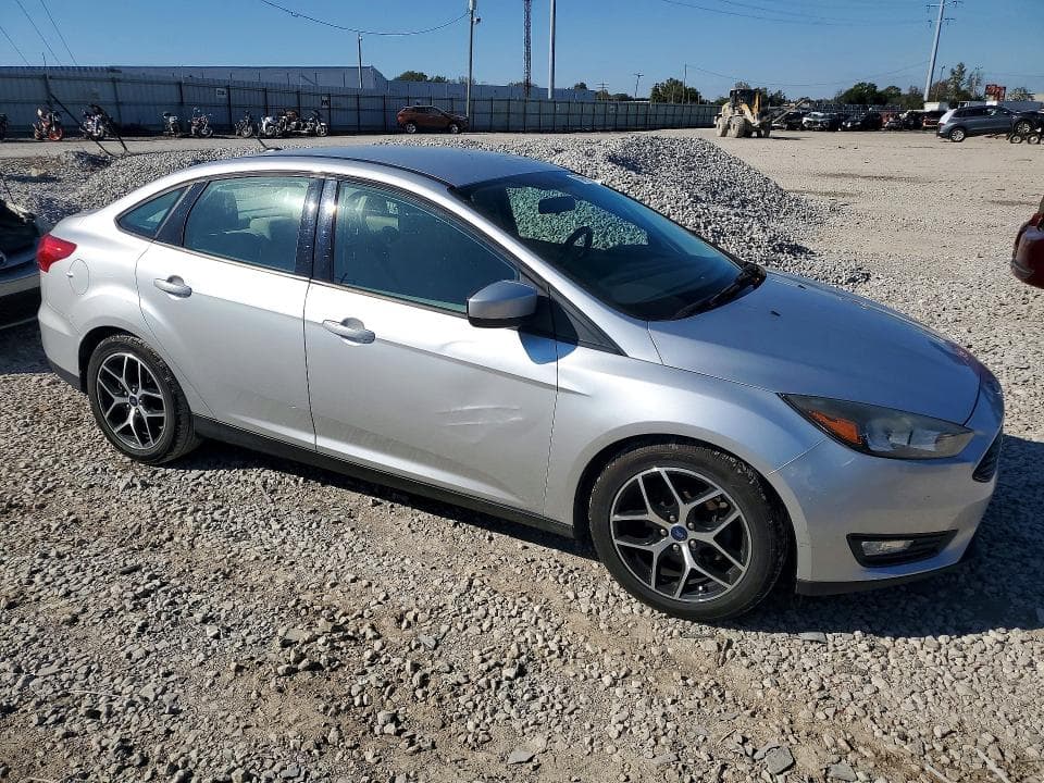 2018 FORD FOCUS SE 4