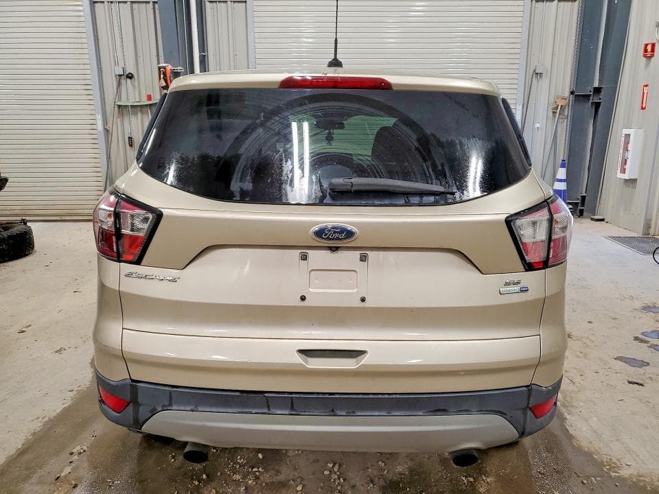 2017 FORD ESCAPE SE 6