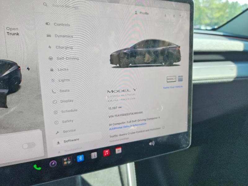 2026 TESLA MODEL Y 9