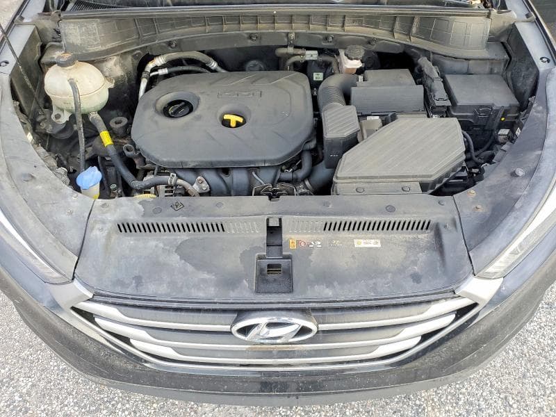 2018 HYUNDAI TUCSON SE 12