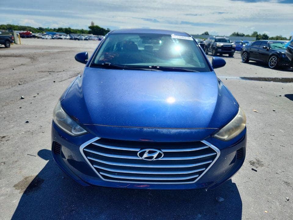 2017 HYUNDAI ELANTRA SE 5