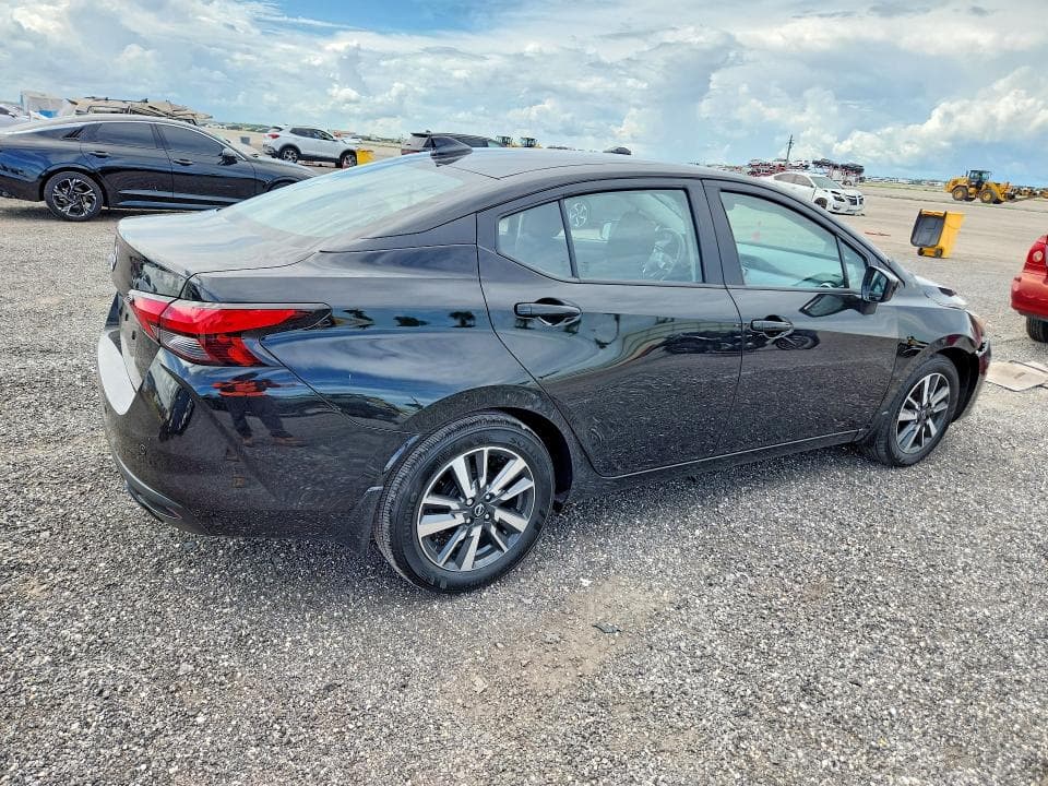 2025 NISSAN VERSA SV 3