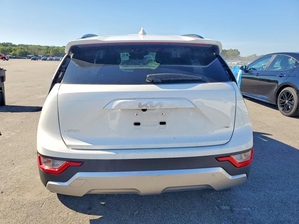 2025 KIA NIRO LX 6