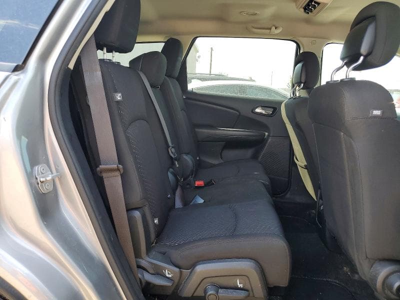 2019 DODGE JOURNEY SE 11