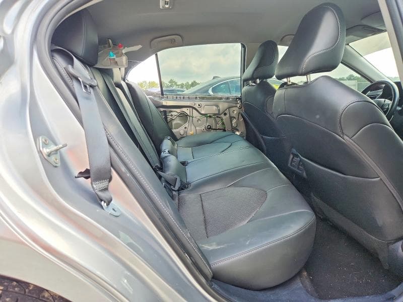 2024 TOYOTA CAMRY XSE 10