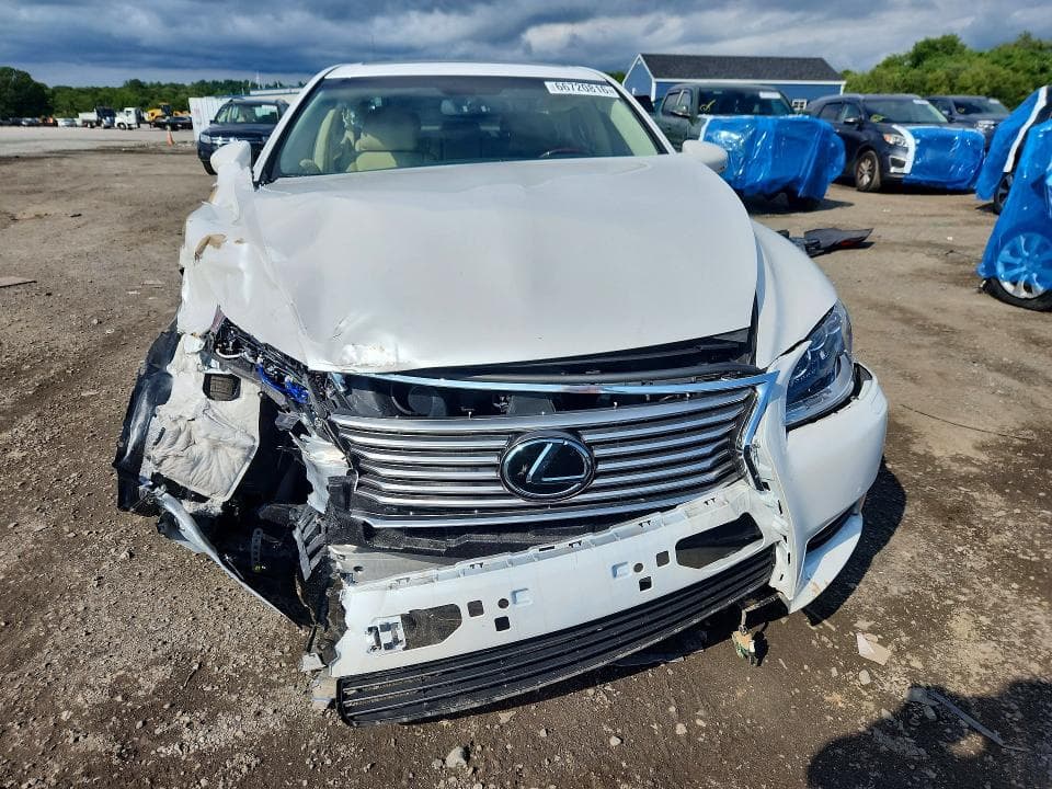 2017 LEXUS LS 460 5