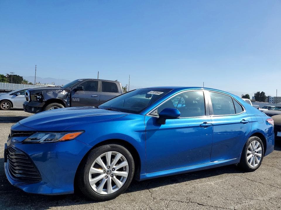 2020 TOYOTA CAMRY LE - 1
