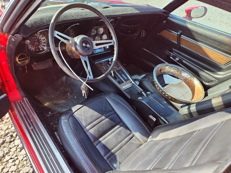 1975 CHEVROLET UK 8