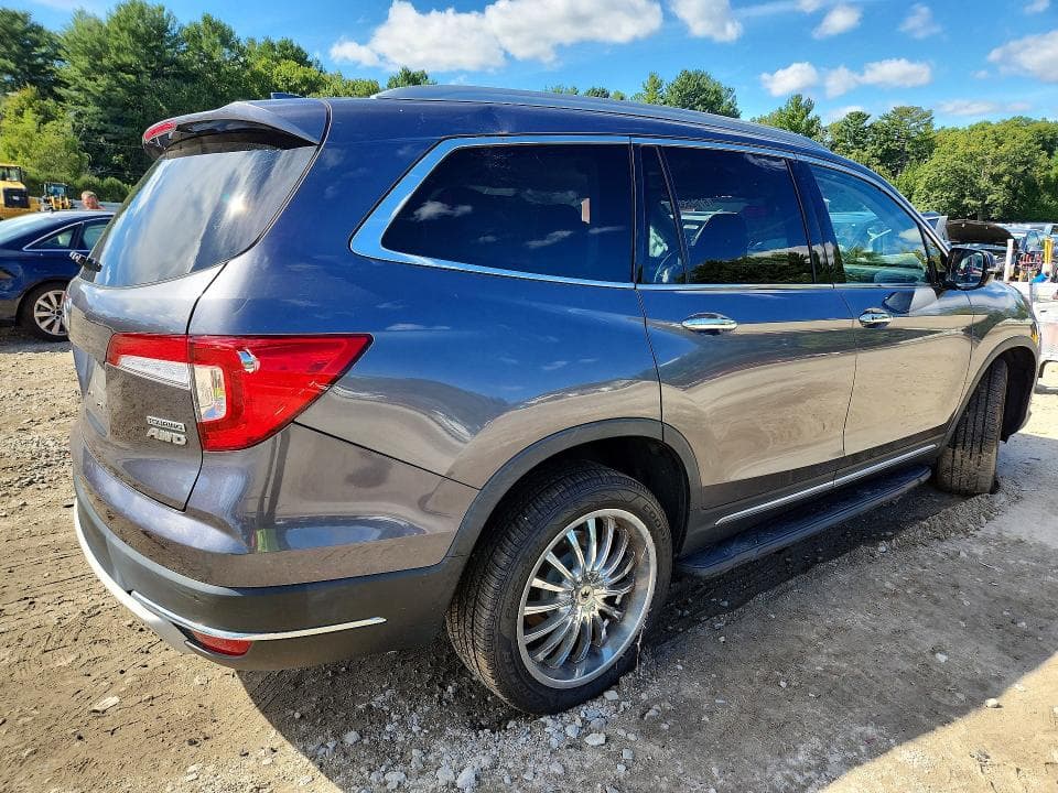 2021 HONDA PILOT TOURING 3