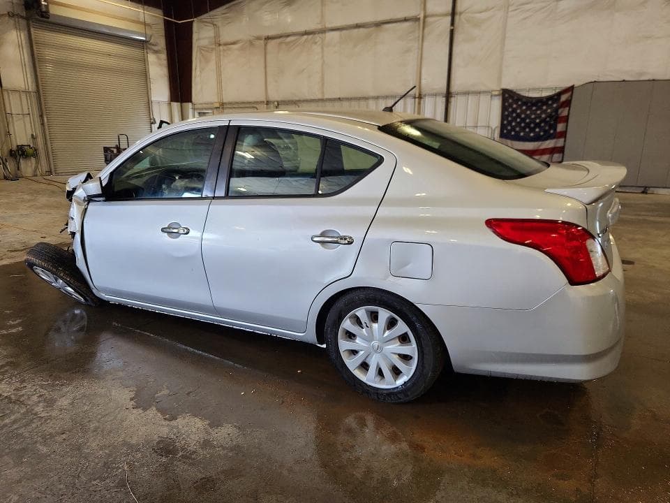2017 NISSAN VERSA 1.6 SV 2