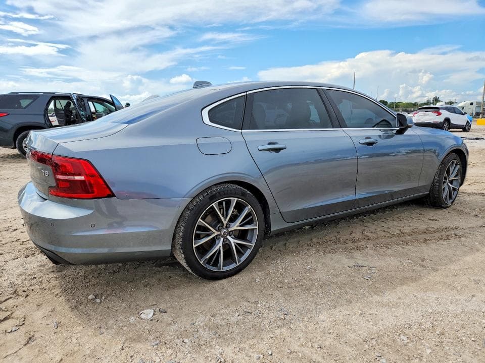2018 VOLVO S90 T5 MOMENTUM 3