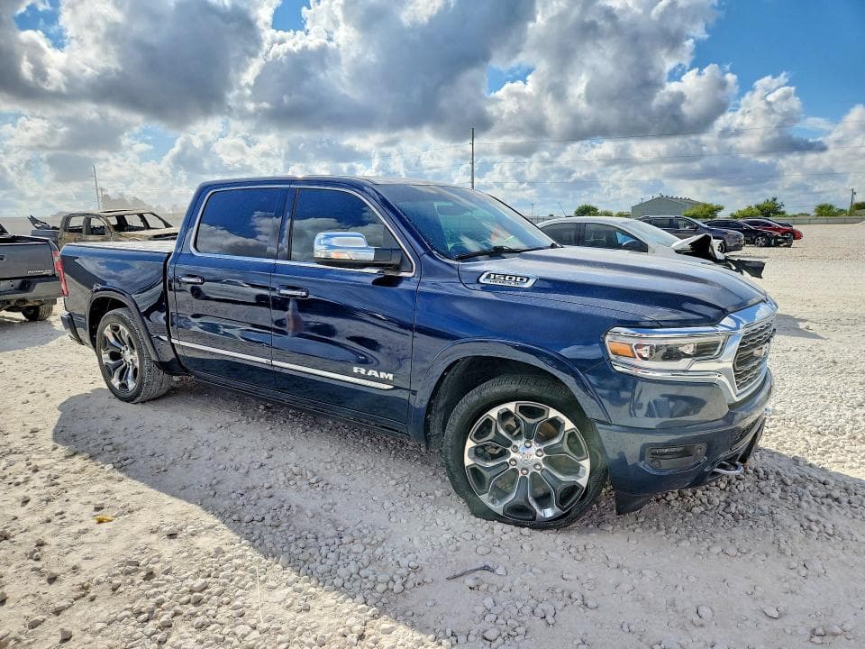 2019 RAM 1500 LIMITED 4
