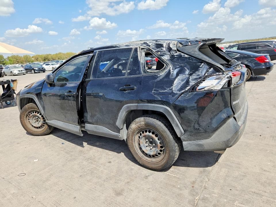 2019 TOYOTA RAV4 LE 2