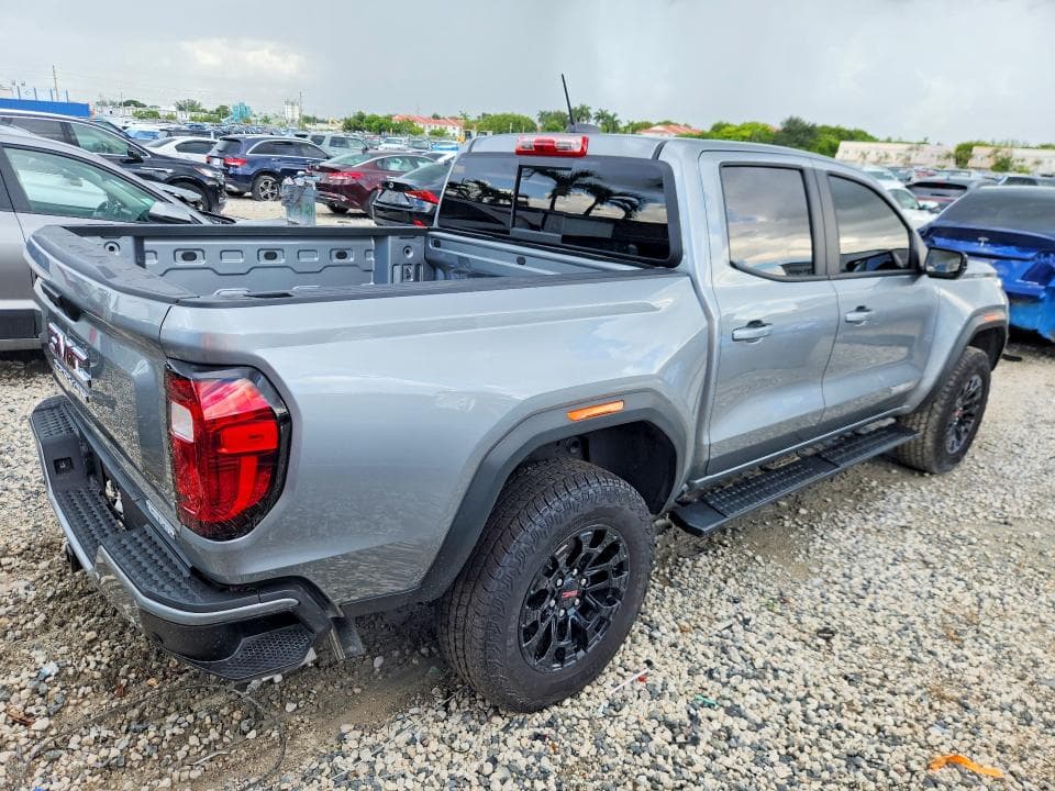 2026 GMC CANYON ELEVATION 3