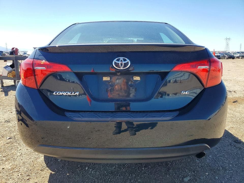 2018 TOYOTA COROLLA SE 6