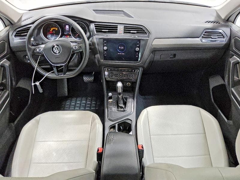2021 VOLKSWAGEN TIGUAN SE 8