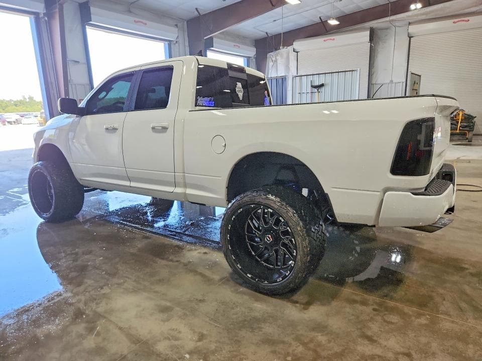 2017 RAM 1500 SPORT 2