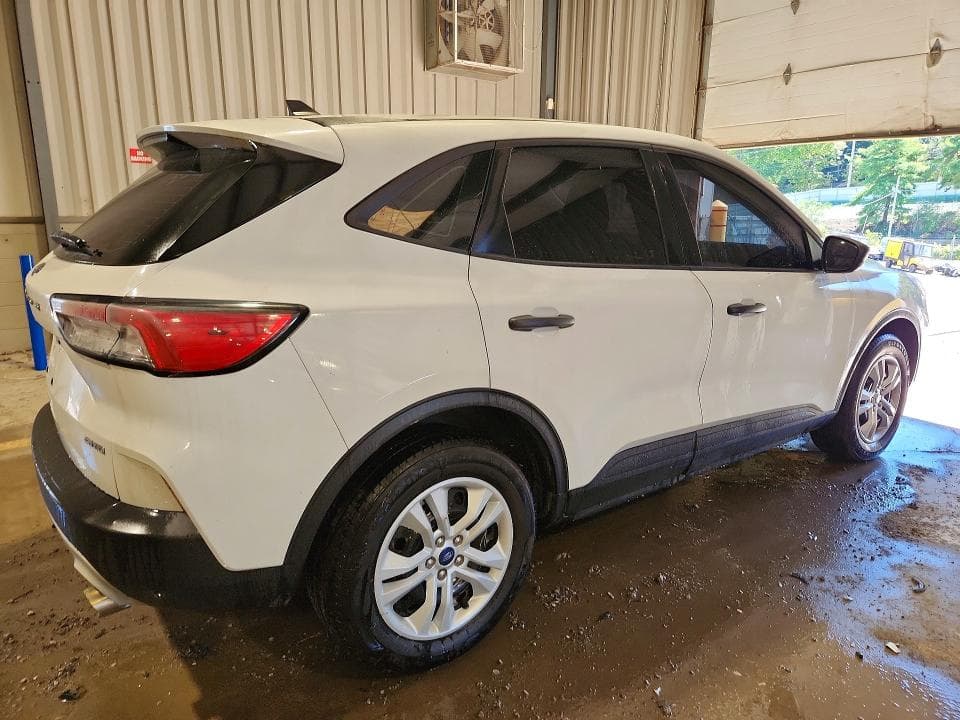 2021 FORD ESCAPE S 3
