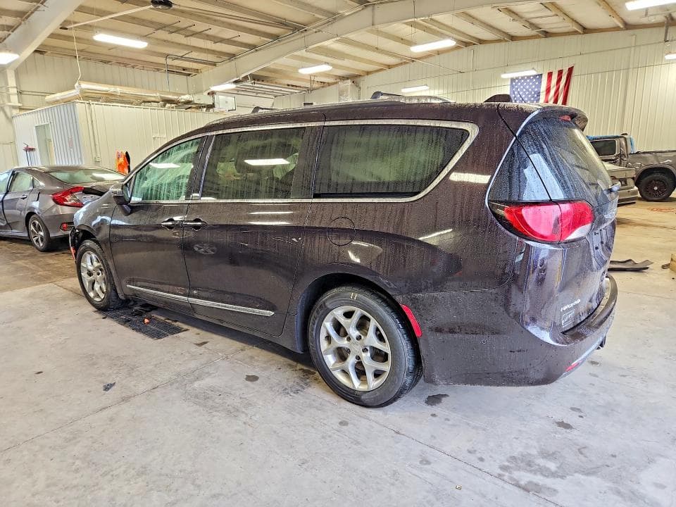 2017 CHRYSLER PACIFICA LIMITED 2