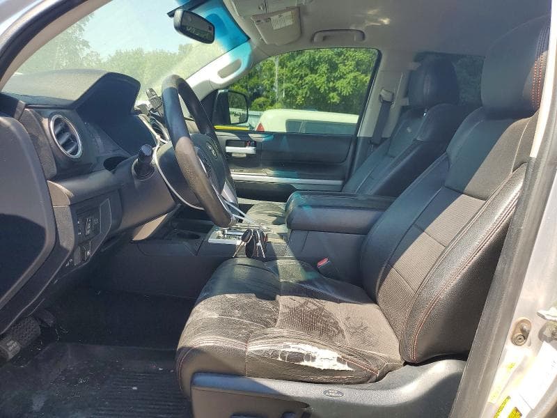 2017 TOYOTA TUNDRA SR5 7