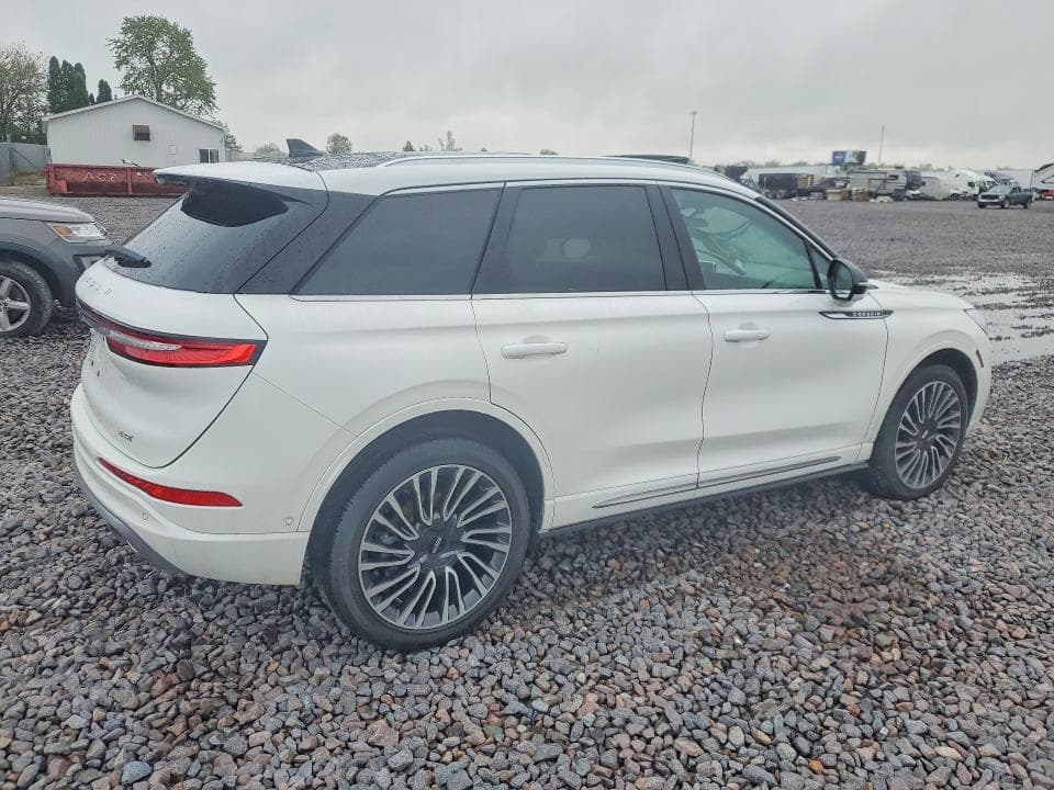 2020 LINCOLN CORSAIR RESERVE 3