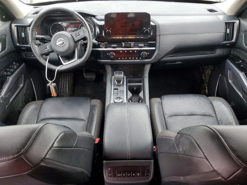 2023 NISSAN PATHFINDER SL 8