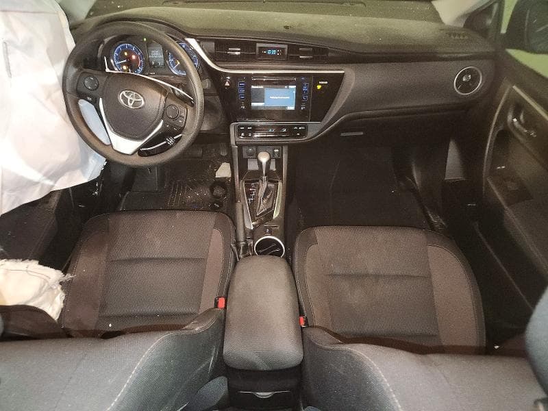 2017 TOYOTA COROLLA LE 8