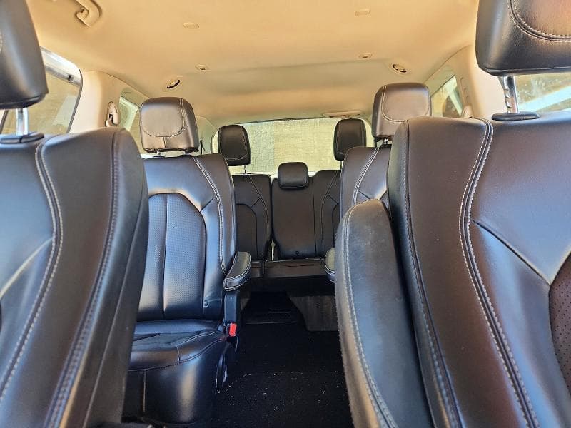 2020 CHRYSLER VOYAGER LXI 10